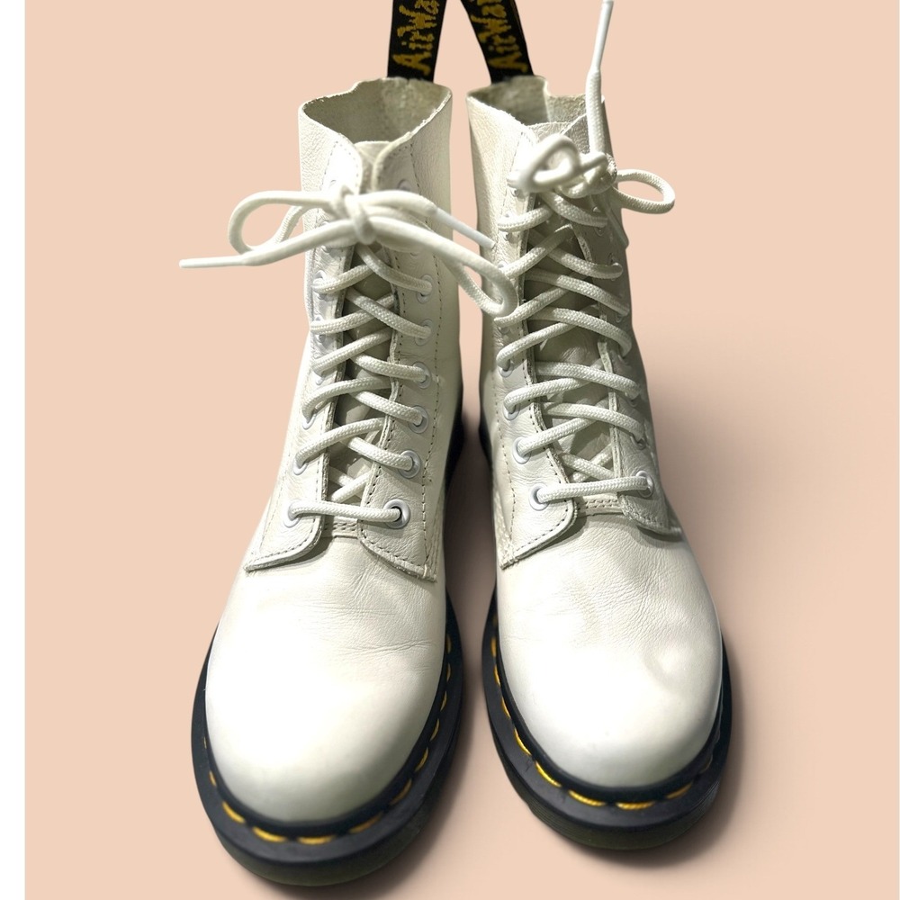 Dr. Martens 1460 Pascal Boots Size 5 USL White Leather Good 8-Eye Combat Ankle